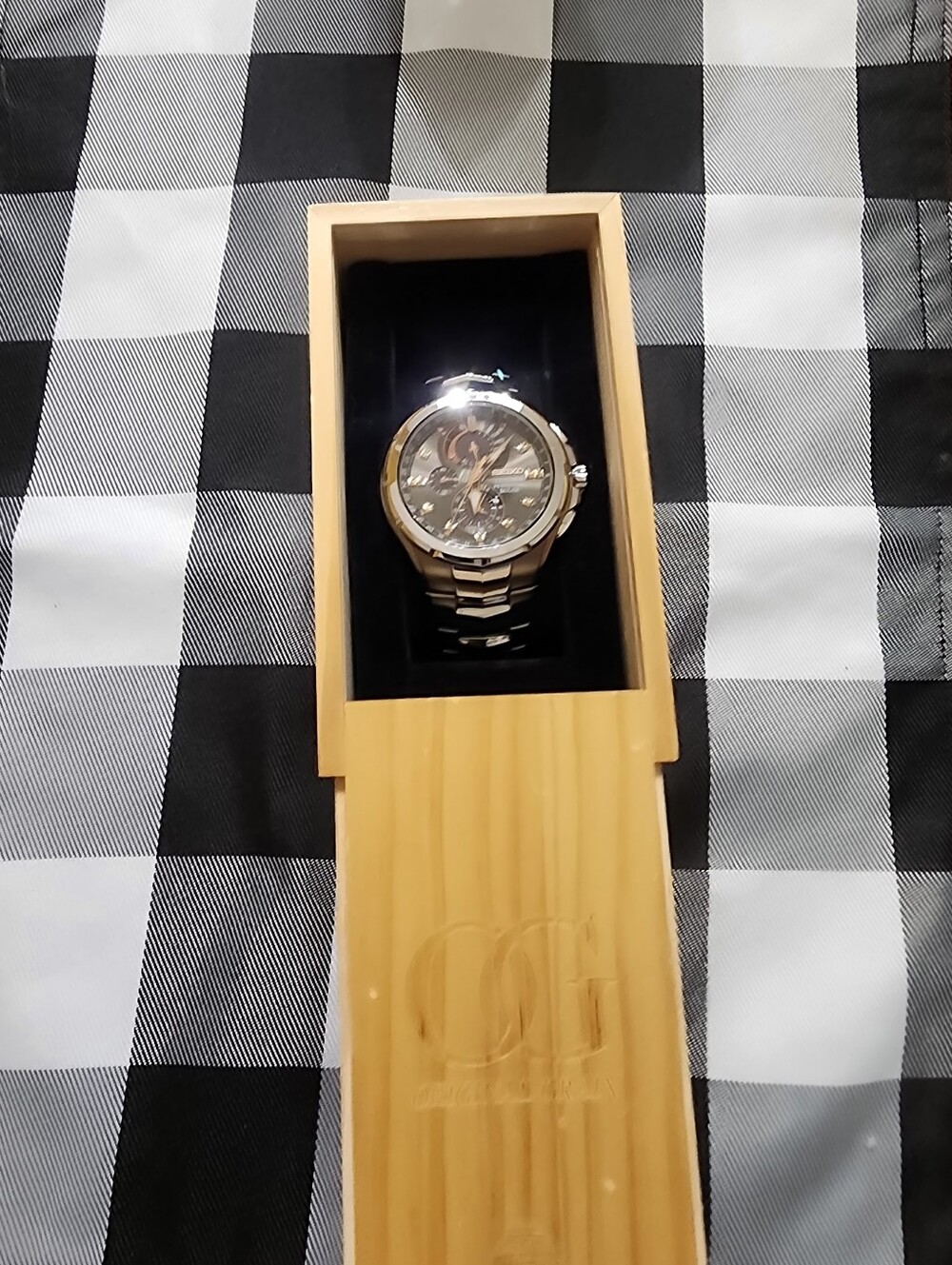 Men's Solar Power Watch Seiko Couture Perpetual Solar V198-0A-B0
